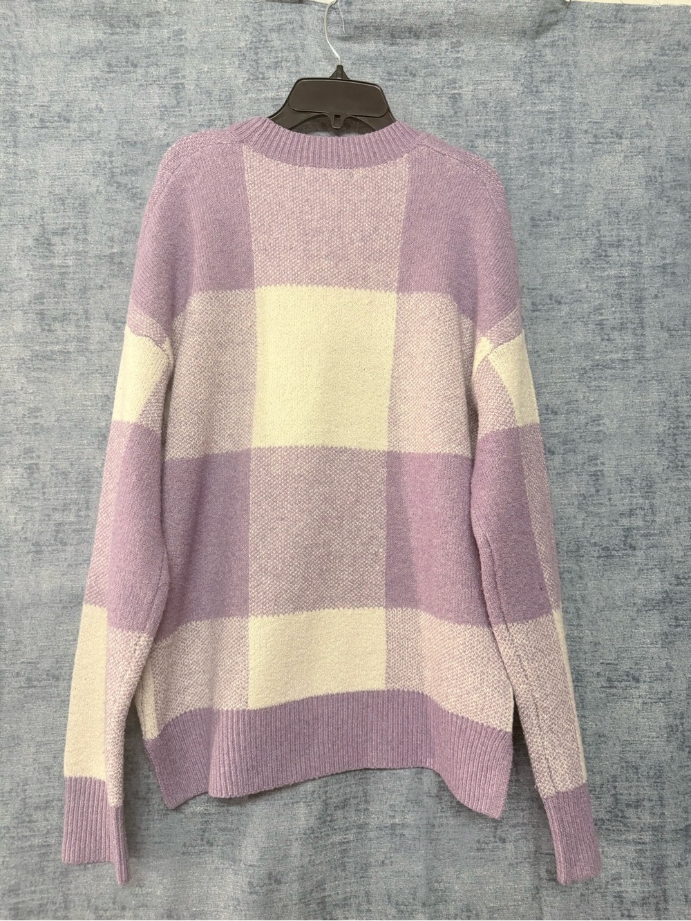 Women’s Purple/White Sweater. Size M - Picture 2 of 6